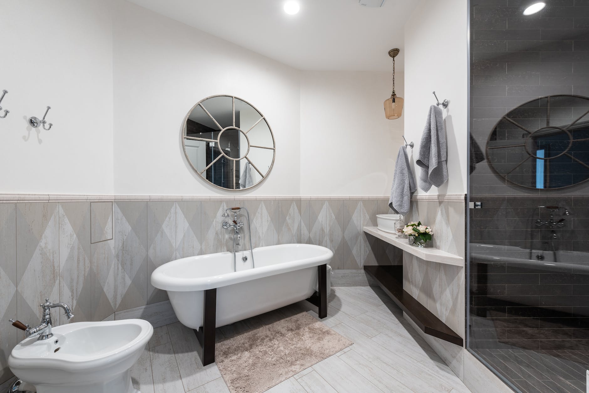 You are currently viewing Luxury Living for Less: Tips for an Upscale Bathroom Renovation on a Budget
